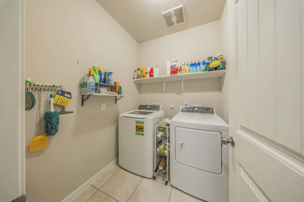 6712 May Shower Drive Austin TX 78744