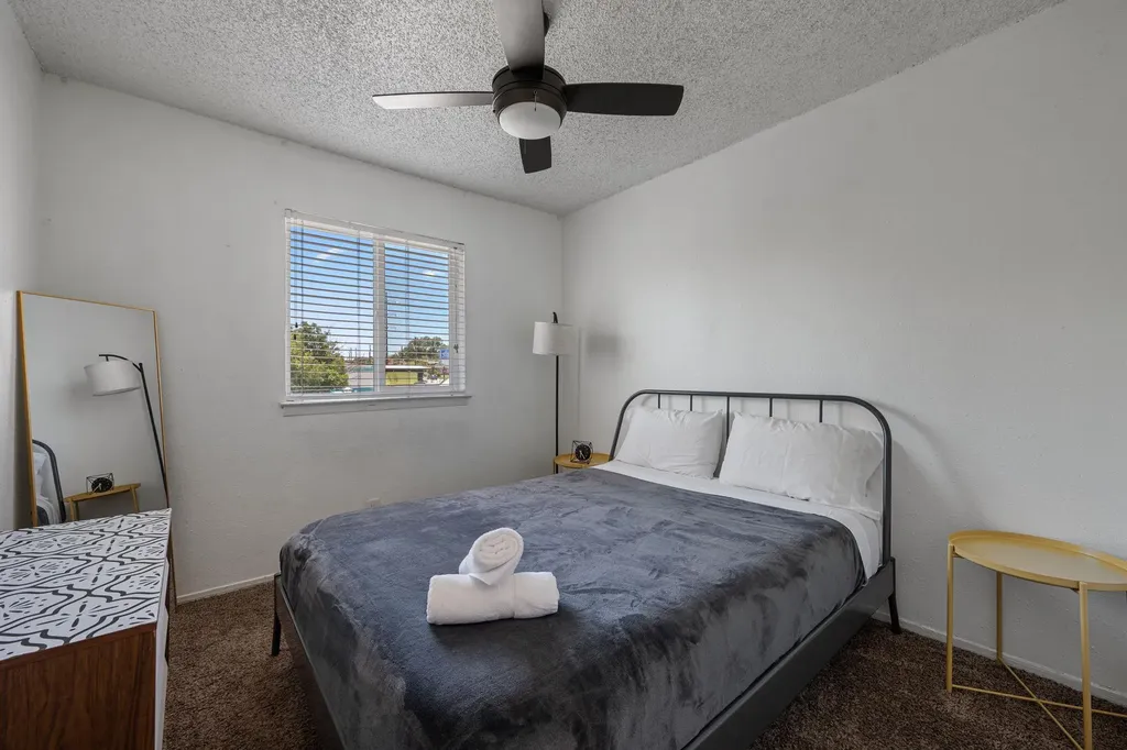 2401 Manor Road Austin TX 78722