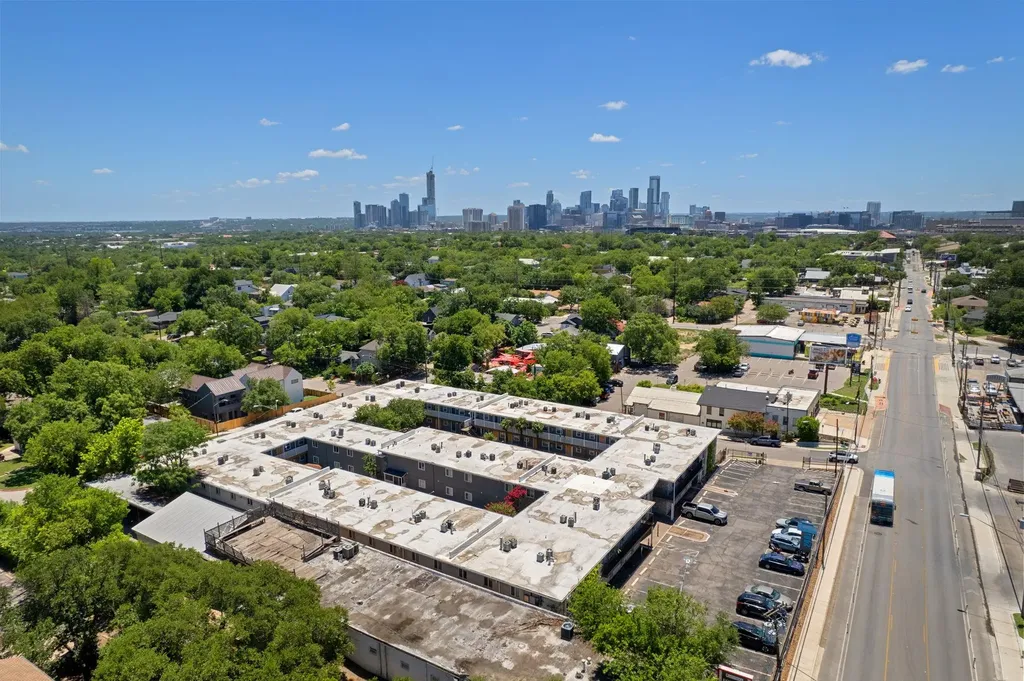 2401 Manor Road Austin TX 78722