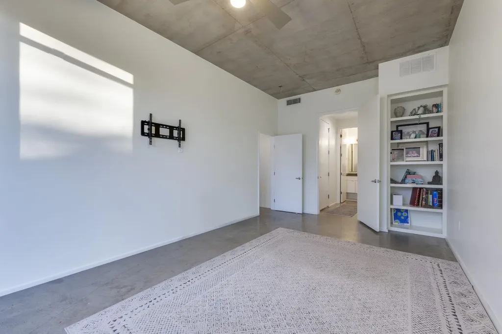 2301 S 5th Street Austin TX 78704