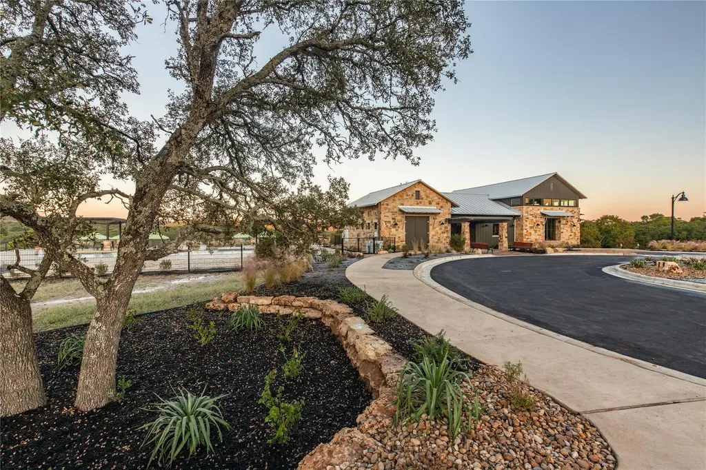 18800 Hopper Lane Austin TX 78738