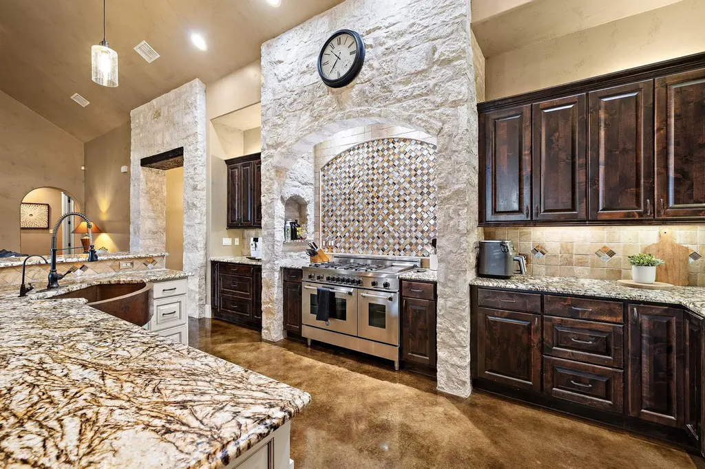 201 Eagle Valley Lane Liberty Hill TX 78642