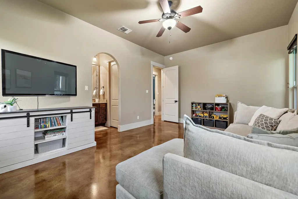 201 Eagle Valley Lane Liberty Hill TX 78642