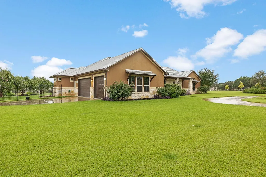 201 Eagle Valley Lane Liberty Hill TX 78642