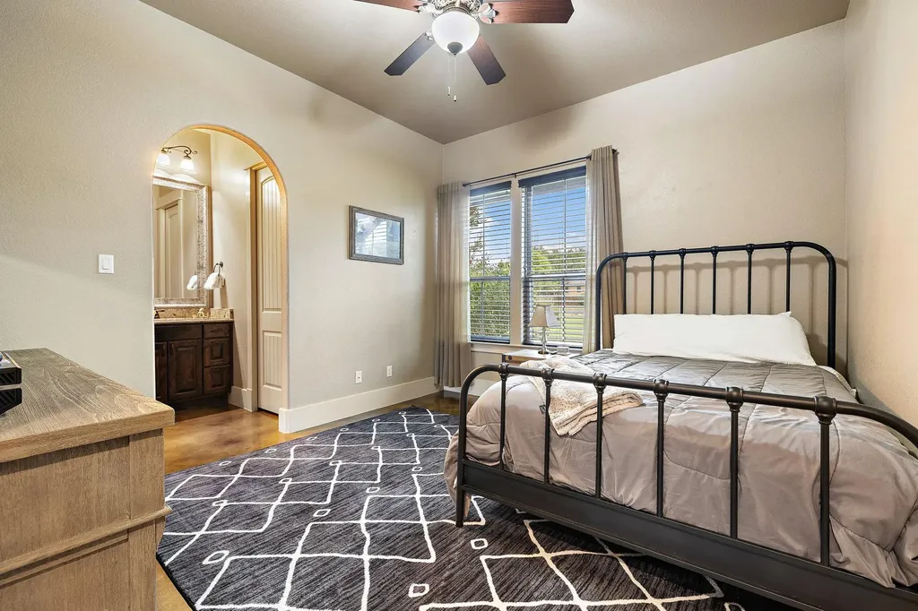 201 Eagle Valley Lane Liberty Hill TX 78642