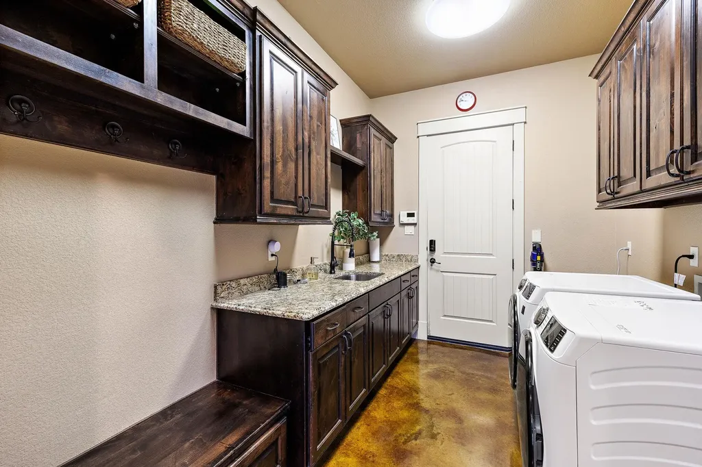201 Eagle Valley Lane Liberty Hill TX 78642