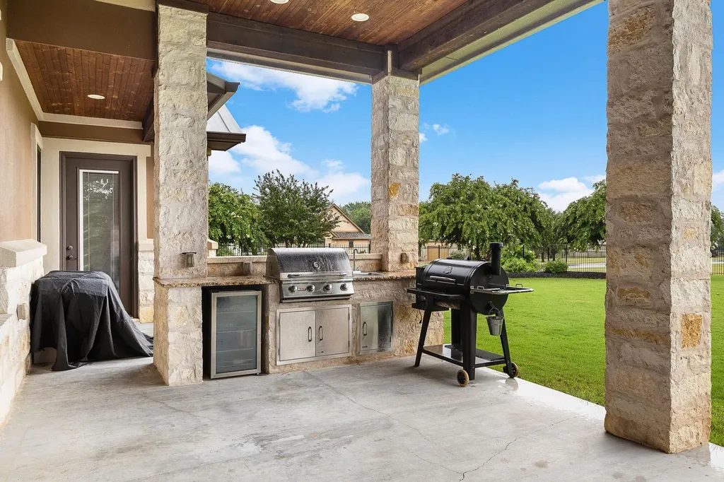 201 Eagle Valley Lane Liberty Hill TX 78642