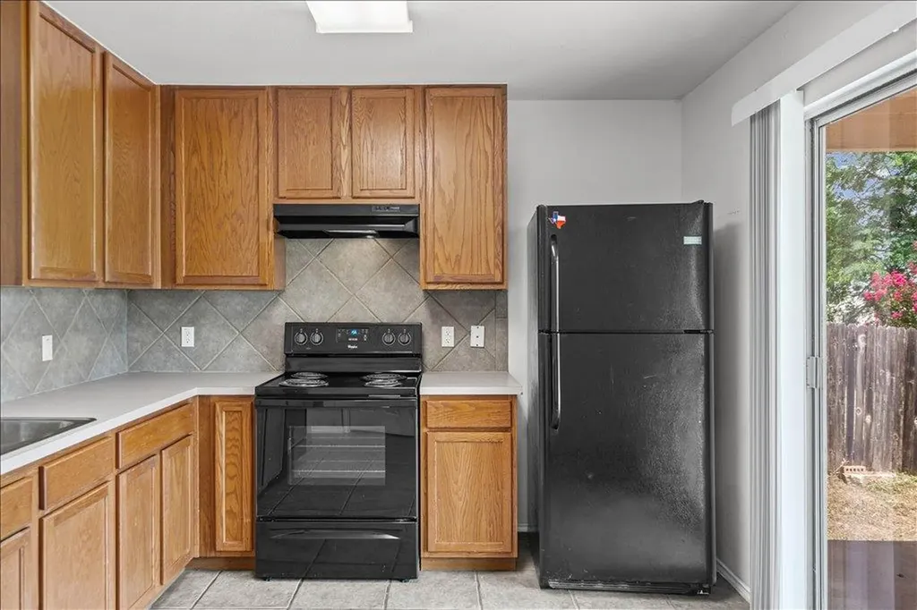 610 Sherry Drive Leander TX 78641