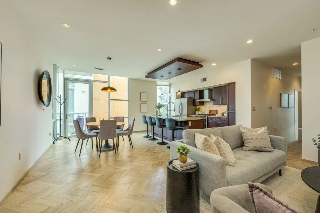 1600 Barton Springs Road Austin TX 78704