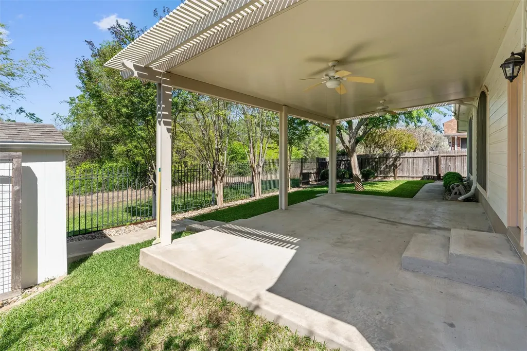 6814 Thistle Hill Way Austin TX 78754