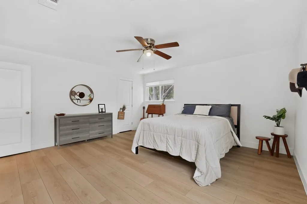 7402 Gaines Mill Lane Austin TX 78745