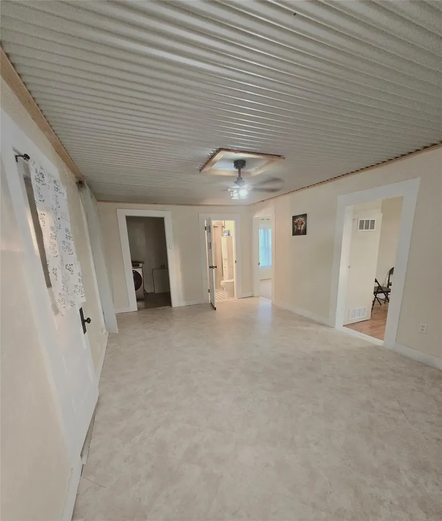404 N Hill Street Itasca TX 76055
