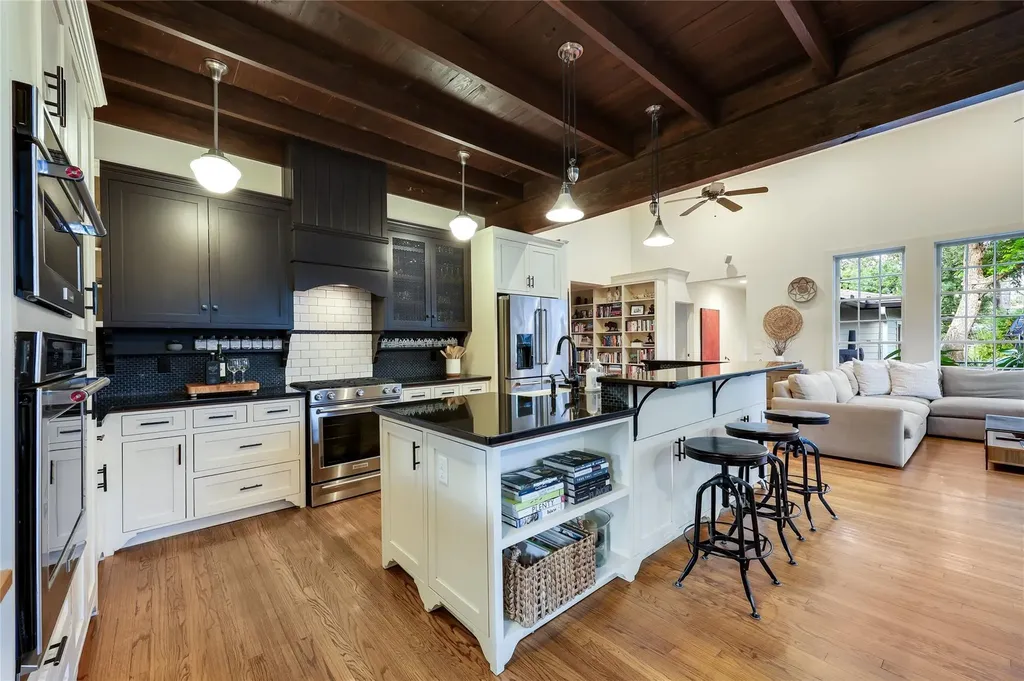 4705 Fairview Drive Austin TX 78731