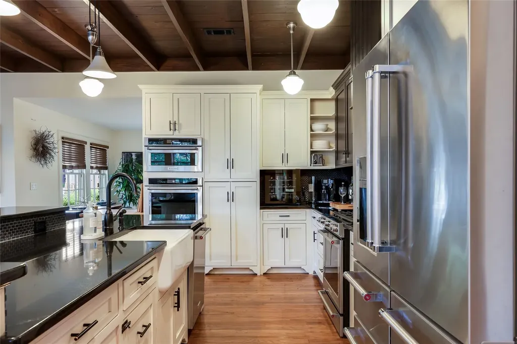 4705 Fairview Drive Austin TX 78731