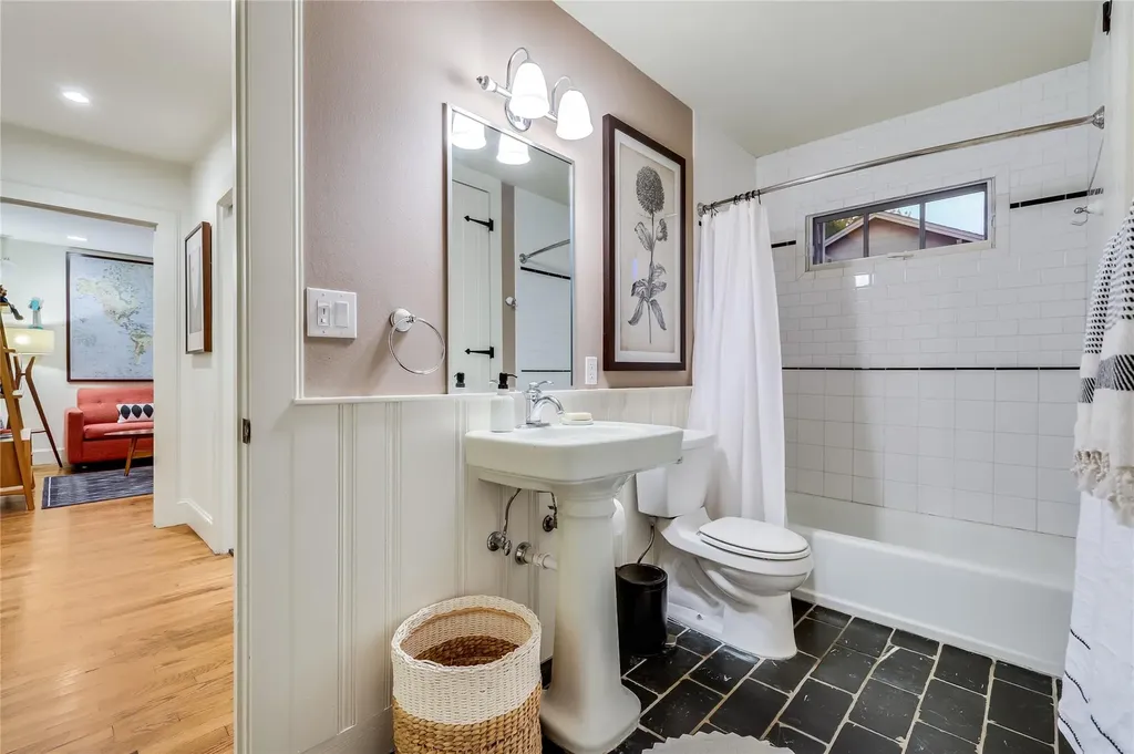 4705 Fairview Drive Austin TX 78731