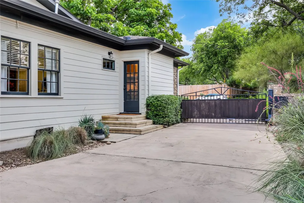 4705 Fairview Drive Austin TX 78731