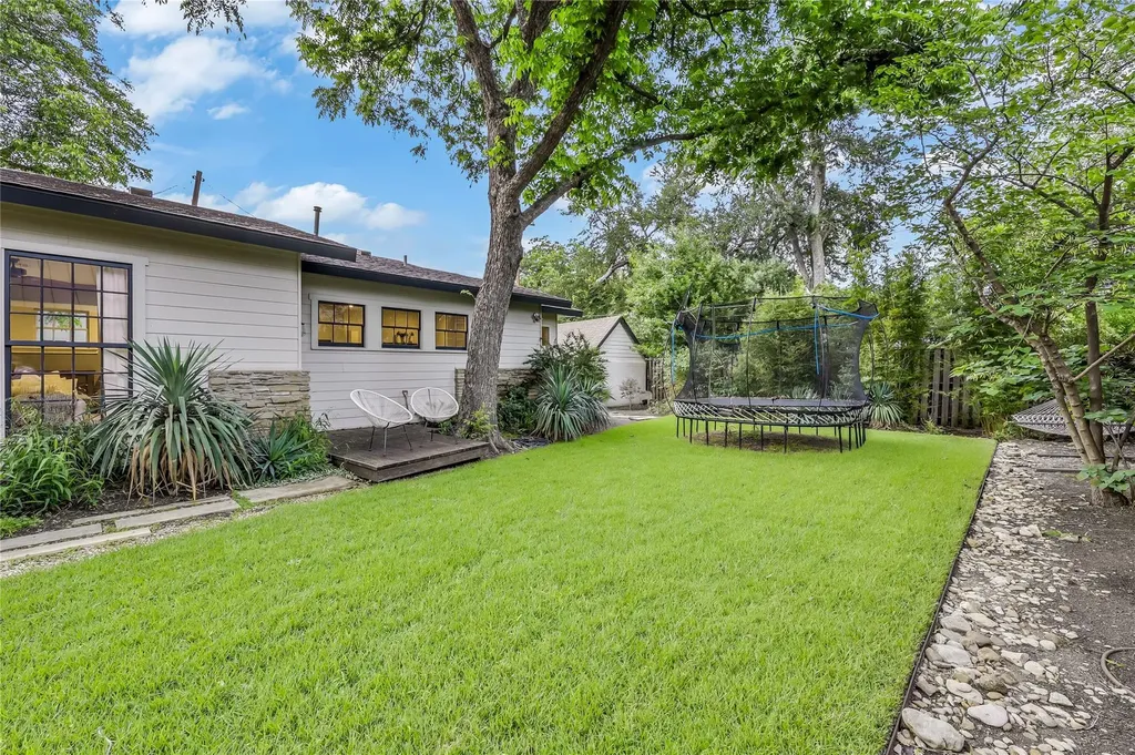 4705 Fairview Drive Austin TX 78731