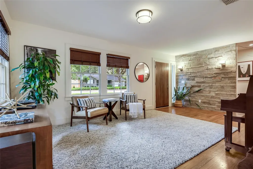 4705 Fairview Drive Austin TX 78731