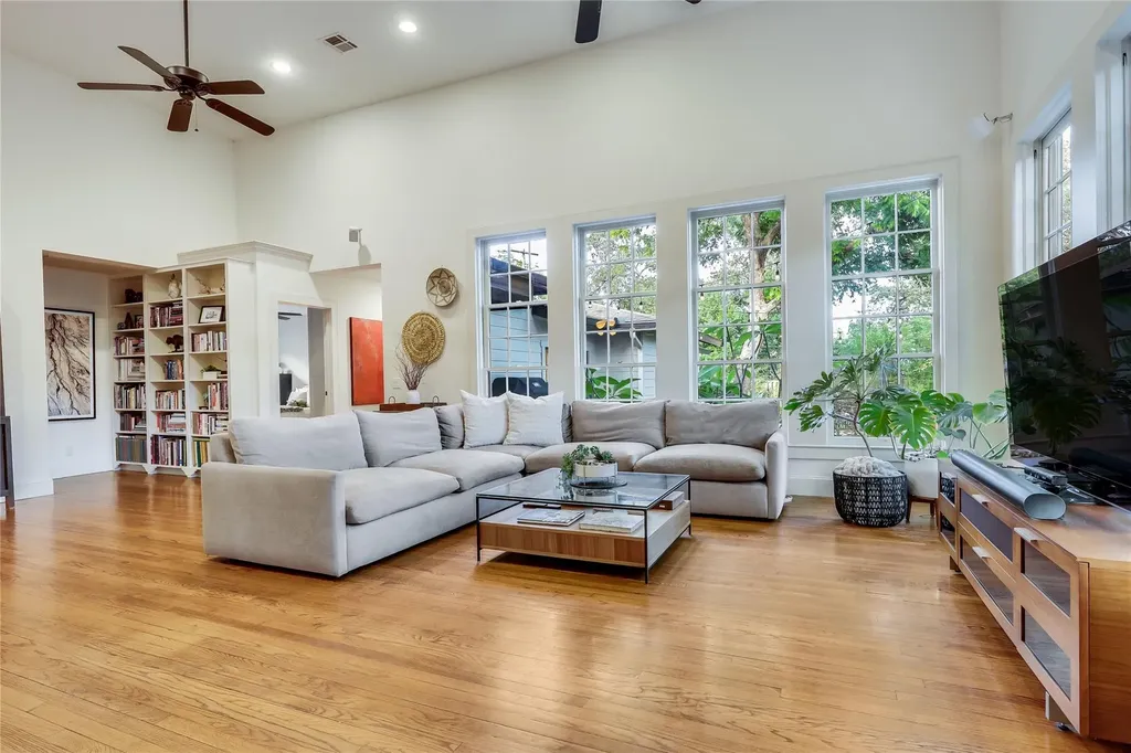 4705 Fairview Drive Austin TX 78731
