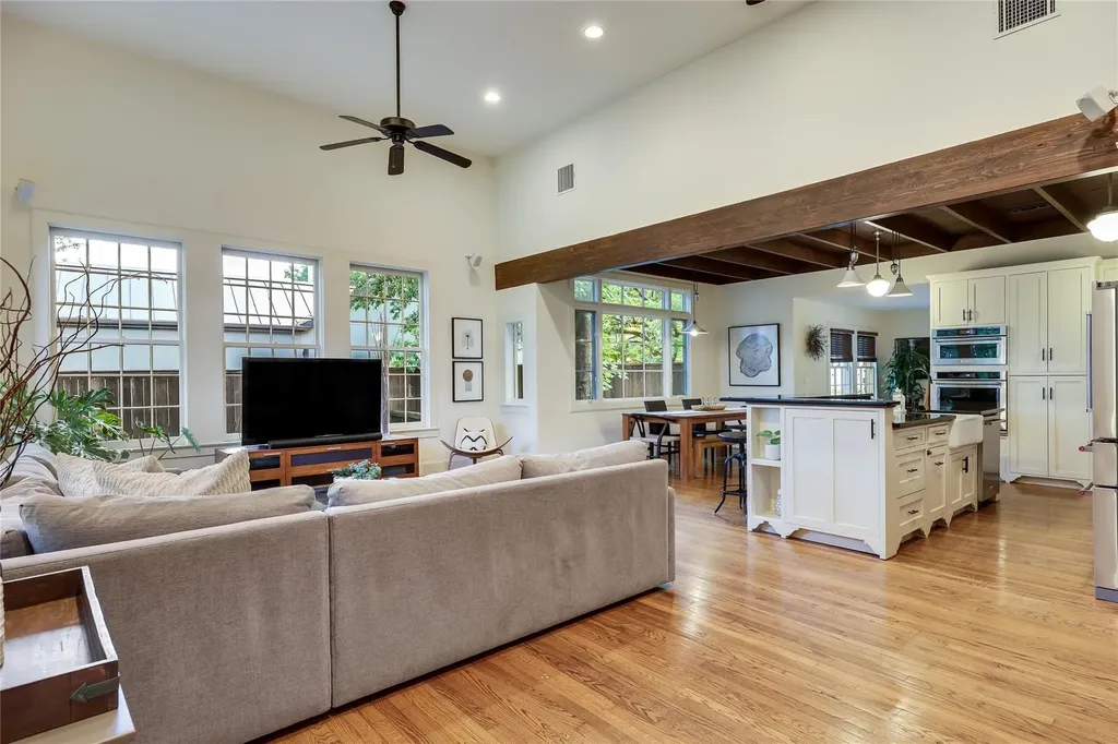 4705 Fairview Drive Austin TX 78731