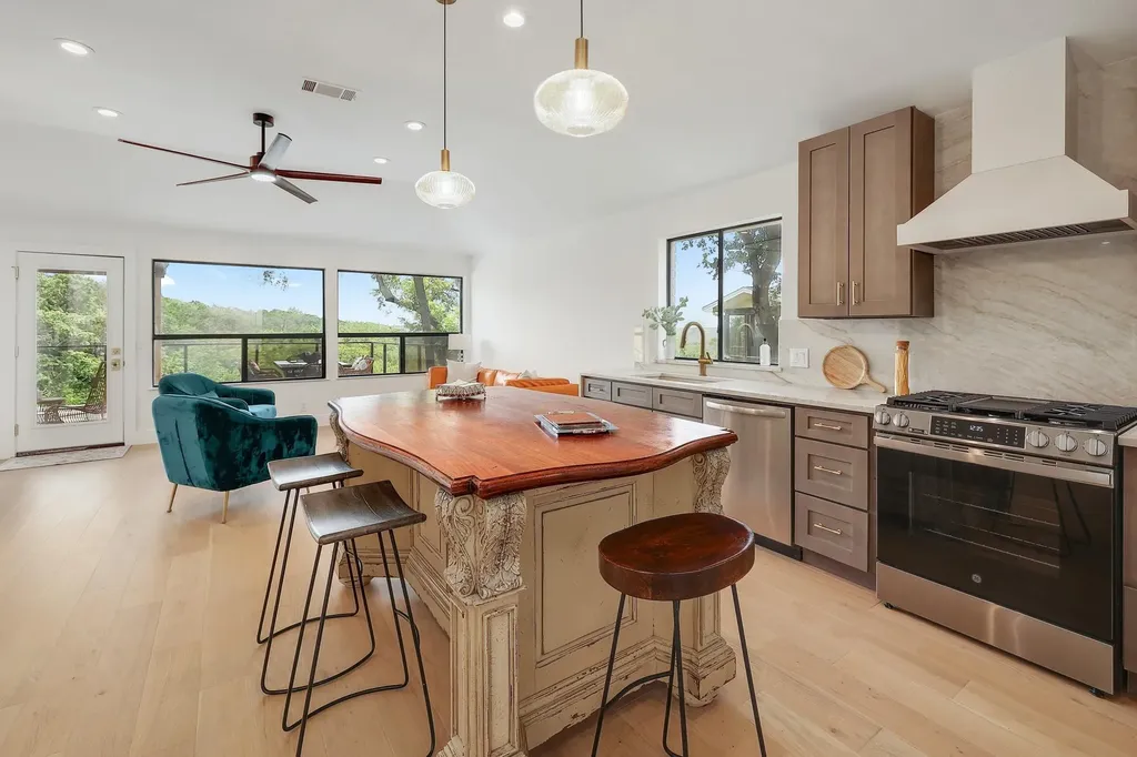 7705 Jester Boulevard Austin TX 78750