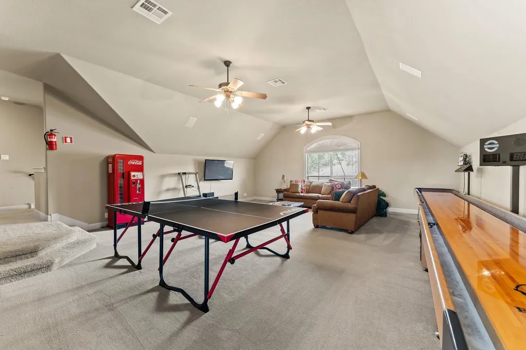 1017 Coventry Road Spicewood TX 78669