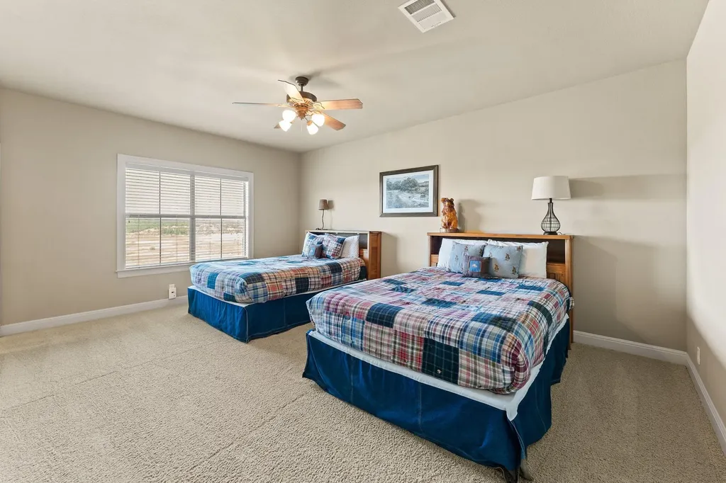 1017 Coventry Road Spicewood TX 78669