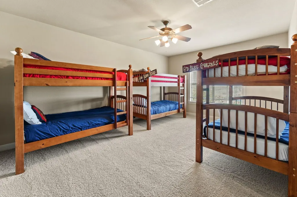 1017 Coventry Road Spicewood TX 78669