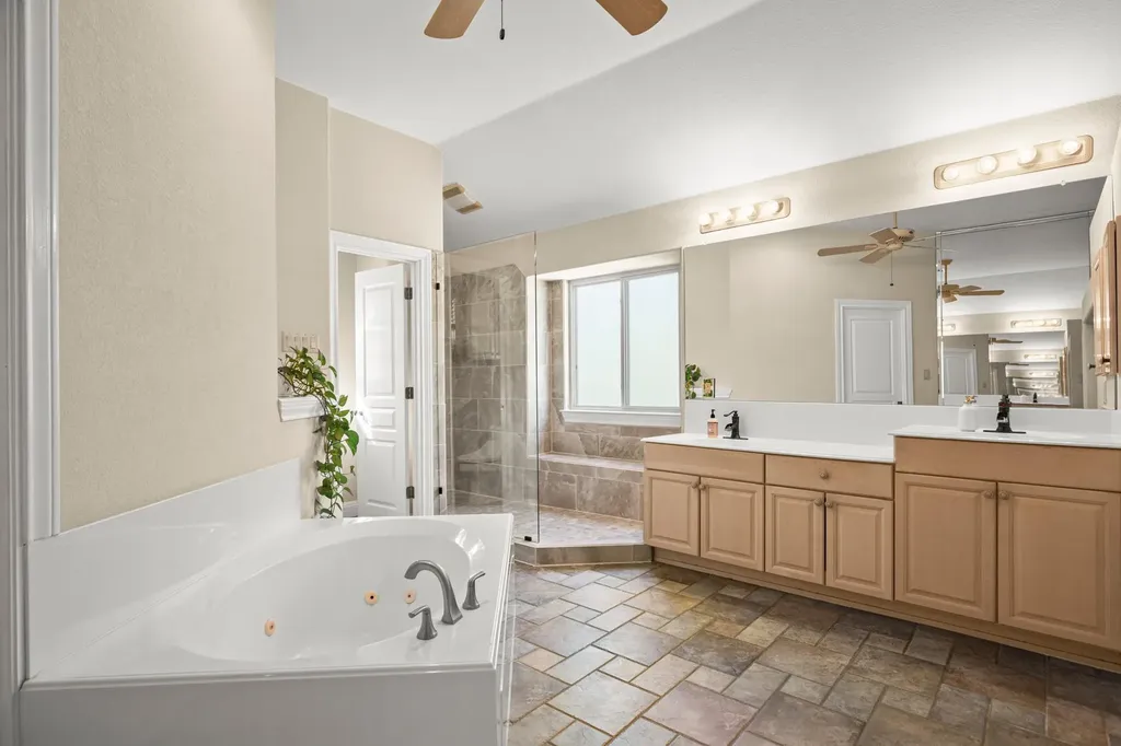 149 Spanish Oak Trail Elgin TX 78621