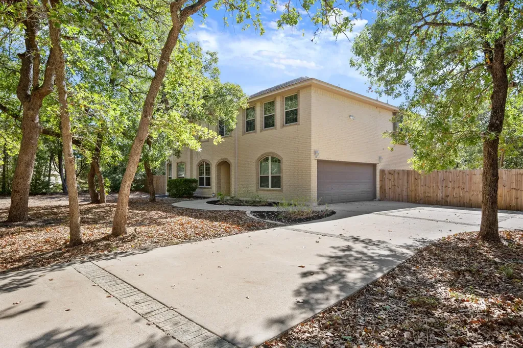149 Spanish Oak Trail Elgin TX 78621