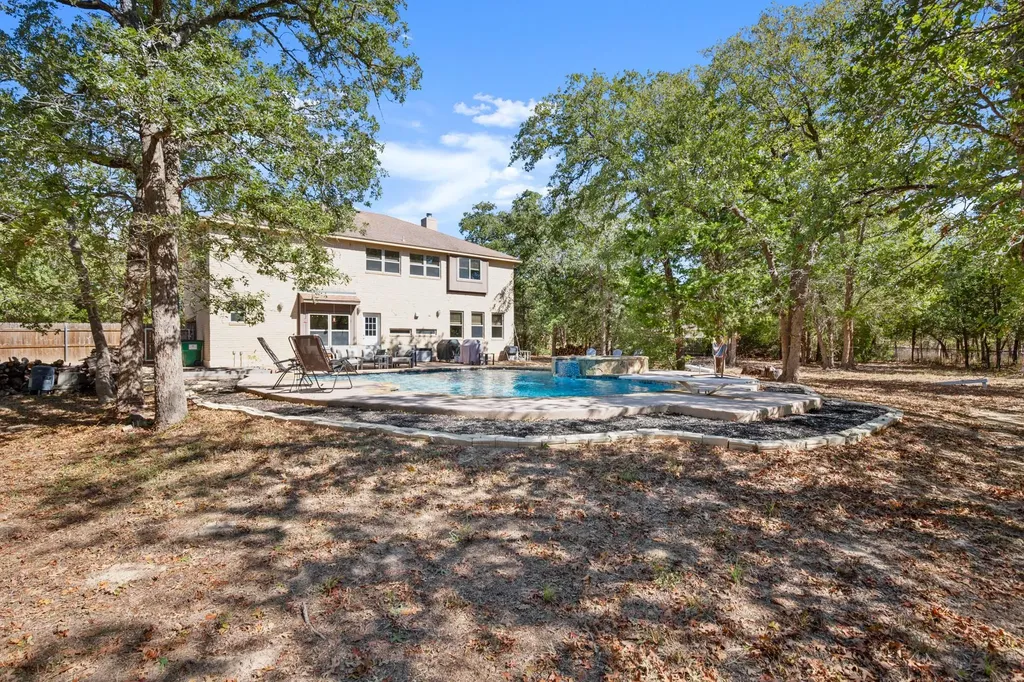 149 Spanish Oak Trail Elgin TX 78621