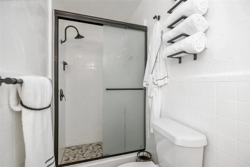 17416 Sleepy Hollow Drive Lago Vista TX 78645