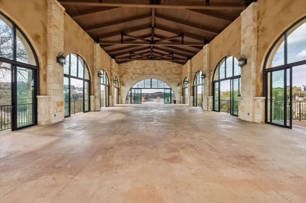 625 Vendemmia Bend Austin TX 78738