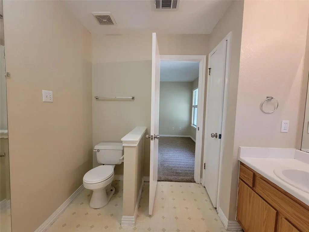 2328 Friarcreek Loop Round Rock TX 78664