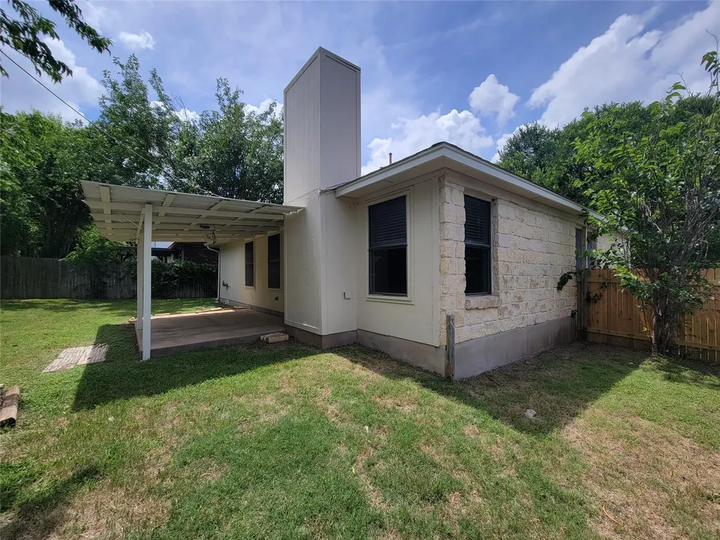 2328 Friarcreek Loop Round Rock TX 78664