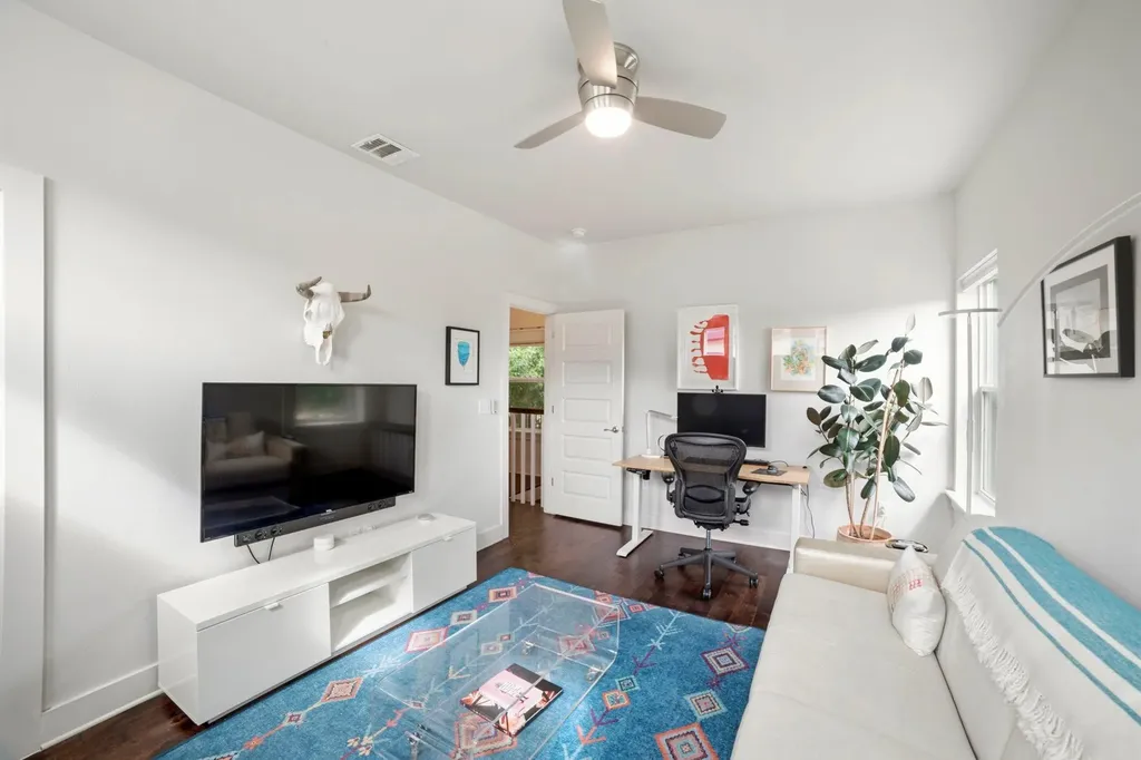 3019 Lyons Road Austin TX 78702
