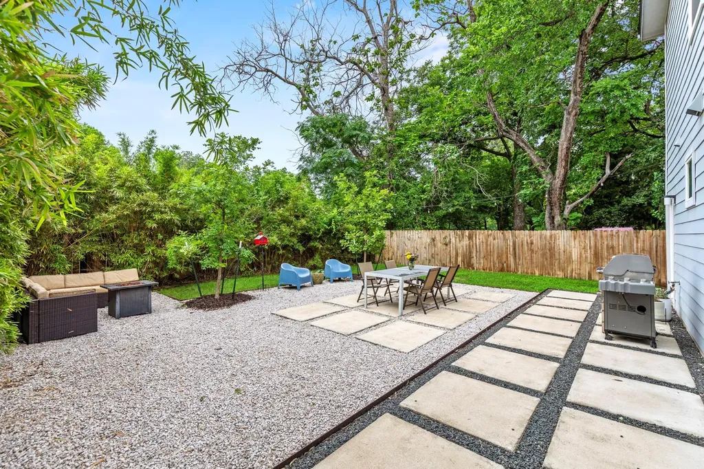 3019 Lyons Road Austin TX 78702