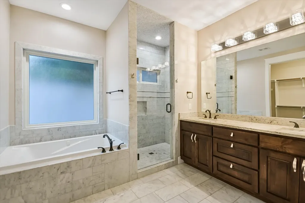 1613 Willow Street Austin TX 78702