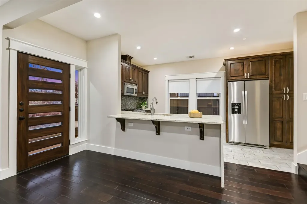 1613 Willow Street Austin TX 78702