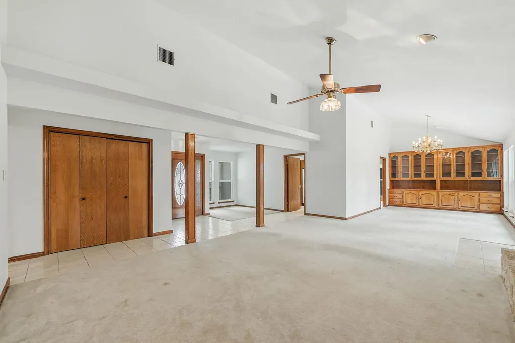 1403 Stone Ridge Drive Taylor TX 76574