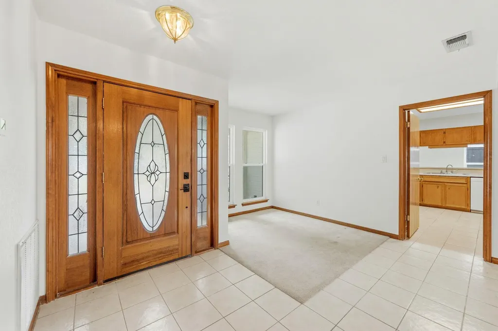 1403 Stone Ridge Drive Taylor TX 76574