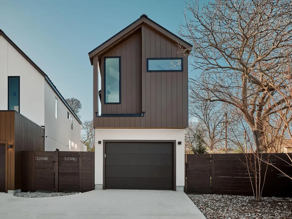3209 Dolphin Drive Austin TX 78704