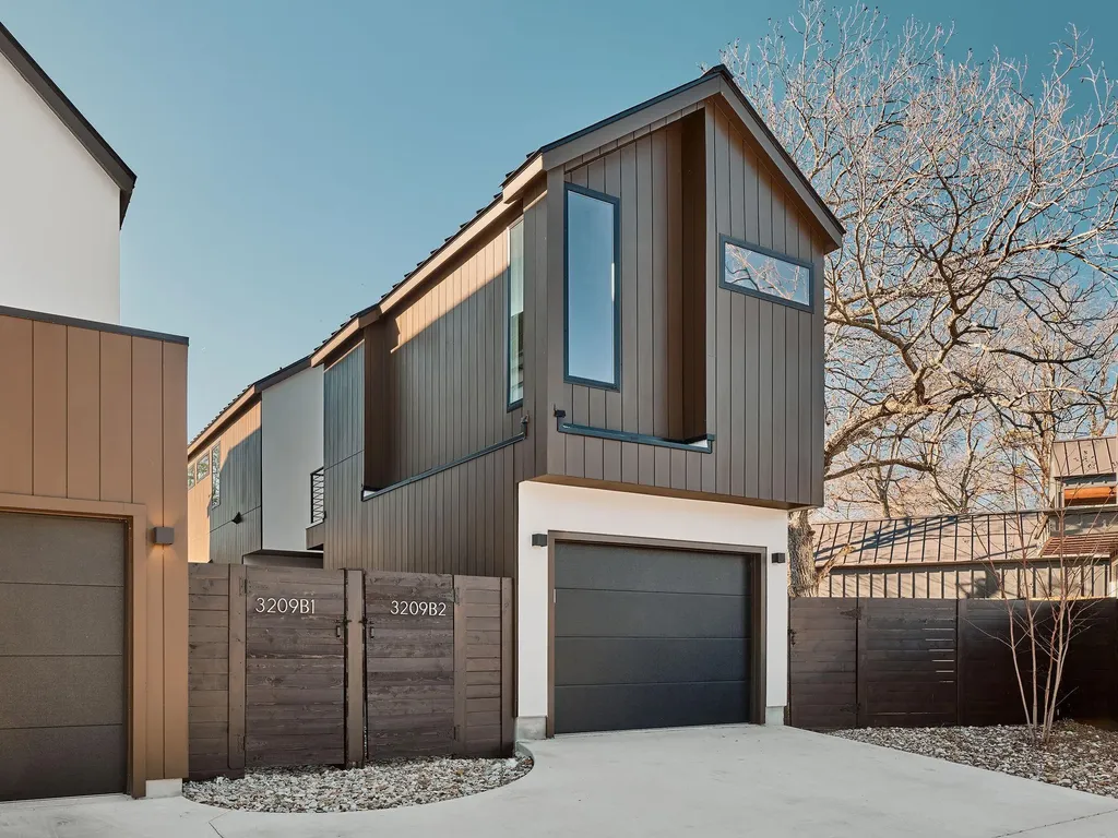 3209 Dolphin Drive Austin TX 78704