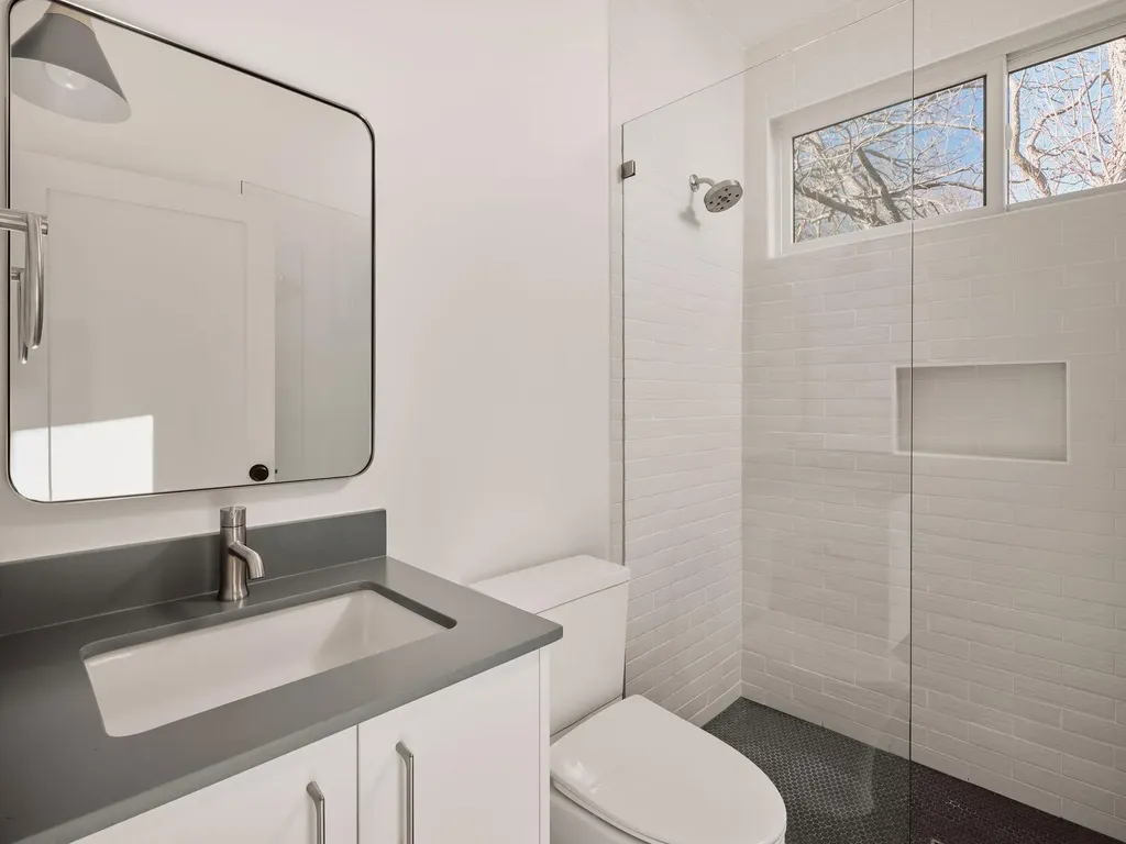 3209 Dolphin Drive Austin TX 78704