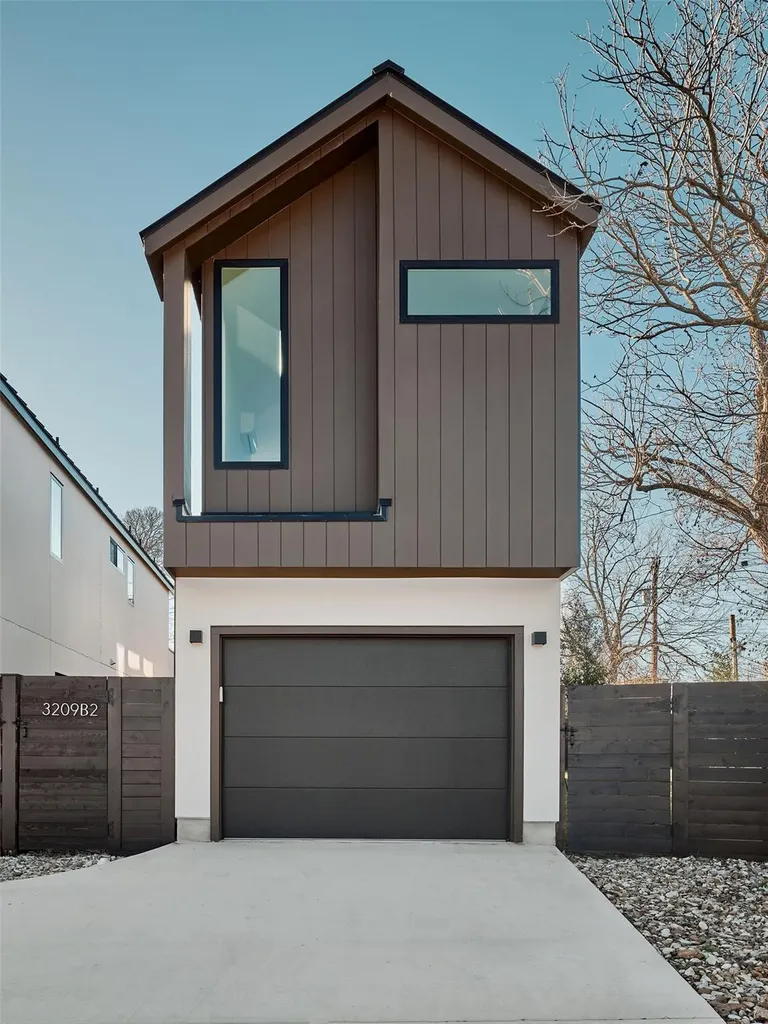 3209 Dolphin Drive Austin TX 78704