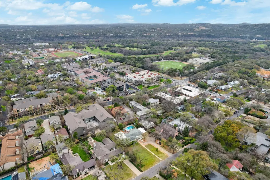 2511 Bridle Path Austin TX 78703