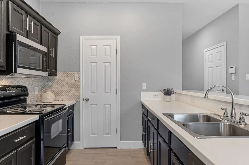 11241 Lost Maples Trail Austin TX 78748