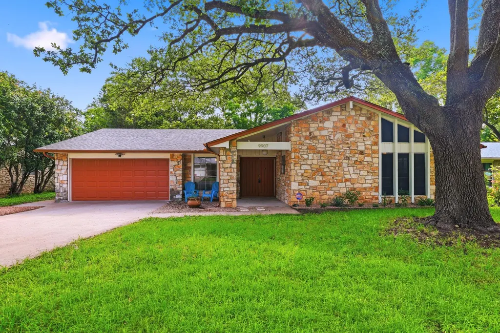 9907 Oak Hollow Drive Austin TX 78758
