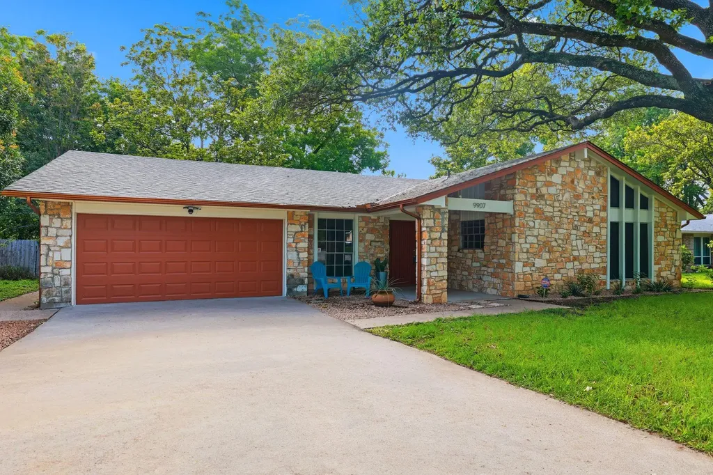 9907 Oak Hollow Drive Austin TX 78758