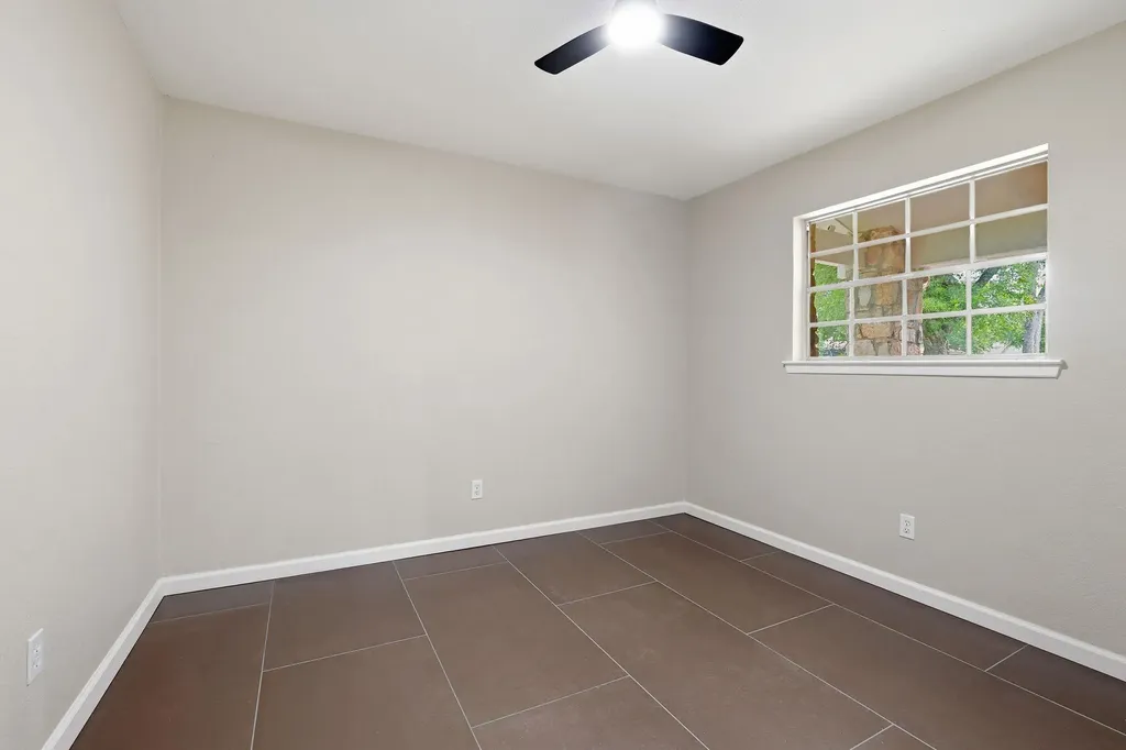9907 Oak Hollow Drive Austin TX 78758